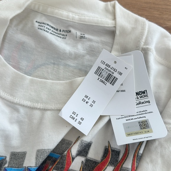 NWT Abercrombie White and Red Jeff Gordon Racing Tee Short Sleeve SUPER soft - Picture 3 of 3